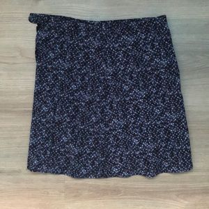 Black flower pattern mini skirt!